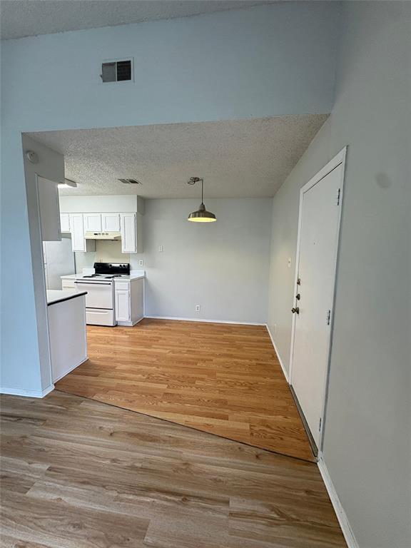 Photo - 2704 Aftonshire Wy