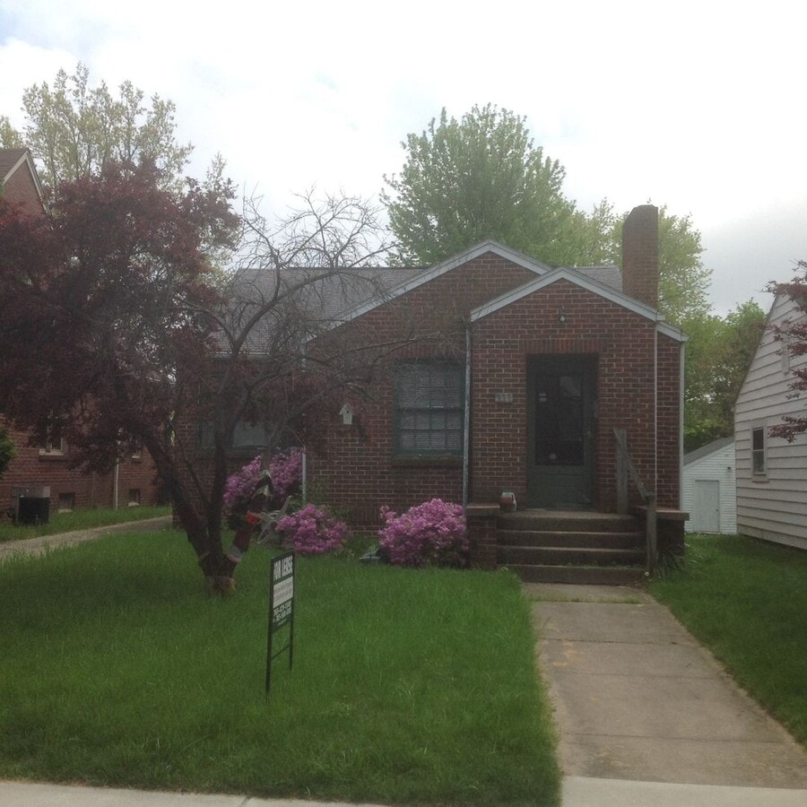 WEST LAFAYETTE SCHOOLS...3 Bedroom 2 Bath - WEST LAFAYETTE SCHOOLS...3 Bedroom 2 Bath