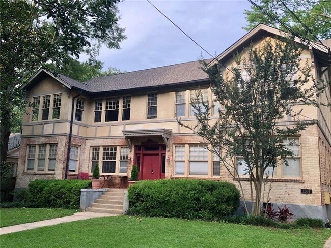 Building Photo - 1301 S Perry St Unit A