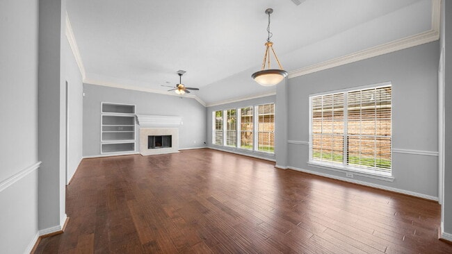 Photo - Welcome home to Alden Bridge, where comfort meets The Woodlands lifestyle!