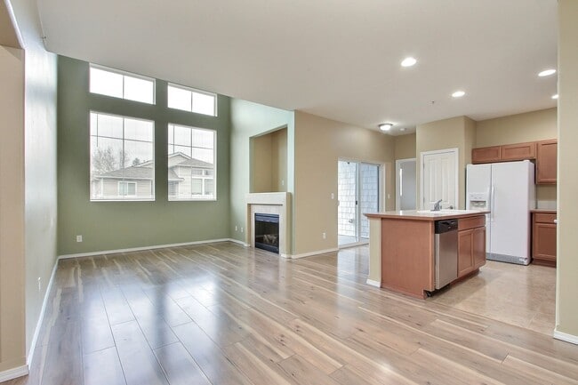 Photo - 2 Bed 2 Bath - DuPont Condo for Rent