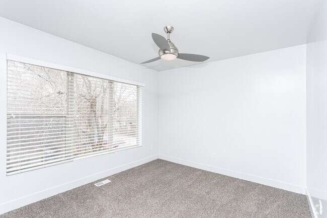 3BR, 2.5BA - 1,408SF - Primary Bedroom