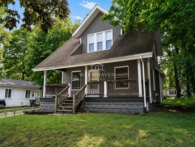 Building Photo - 991 Diana Ave
