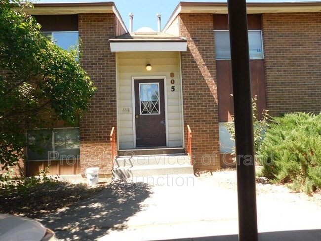 Building Photo - 805 E Cedar Ct Unit B Rental
