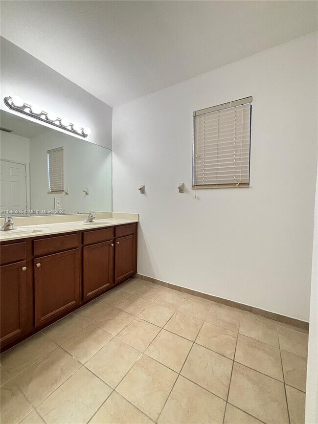 Photo - 17443 SW 153rd Path