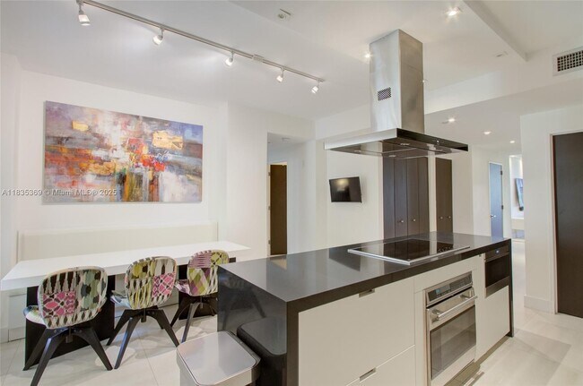 Photo - 701 Crandon Blvd Unit 402