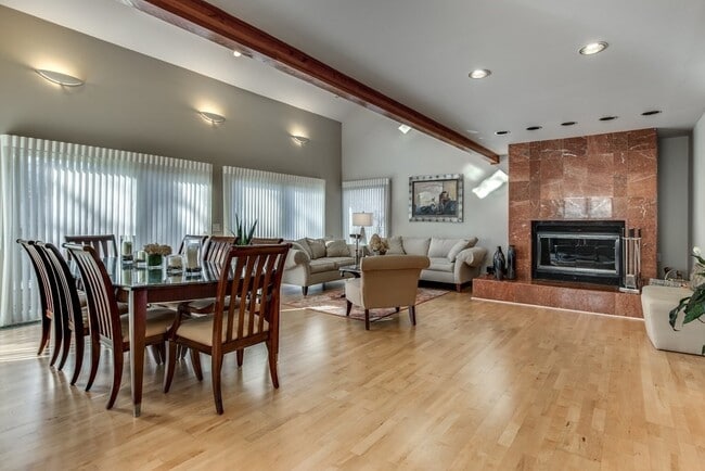 Photo - 11 Beethoven Ave