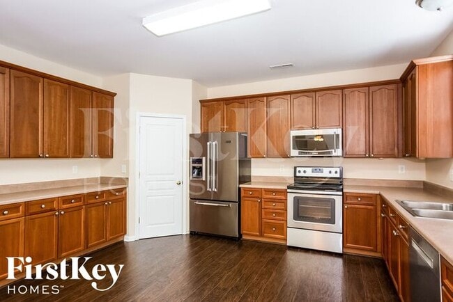 Photo - 4805 Walnut Grove St