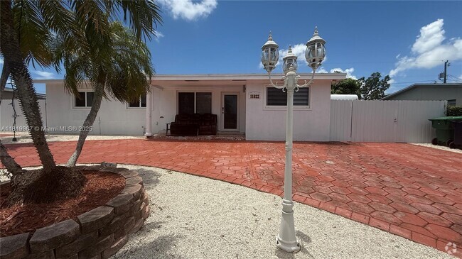 Building Photo - 11822 SW 185th Terrace Rental