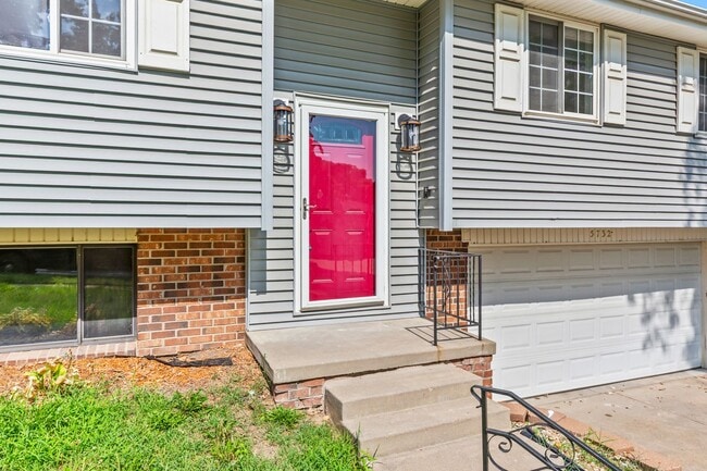 Photo - 5732 S 137th St
