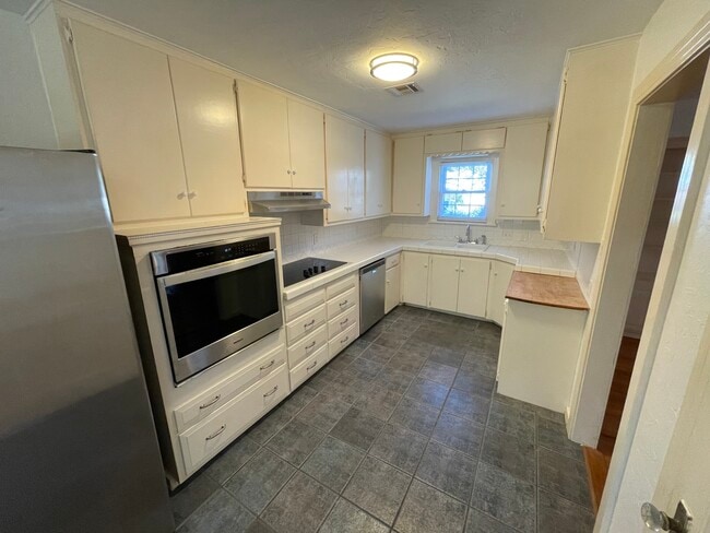 Photo - 1010 W Eufaula St