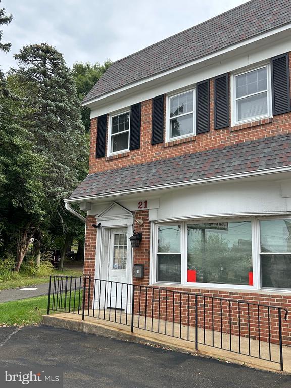 Building Photo - 23 N York Rd Unit 21