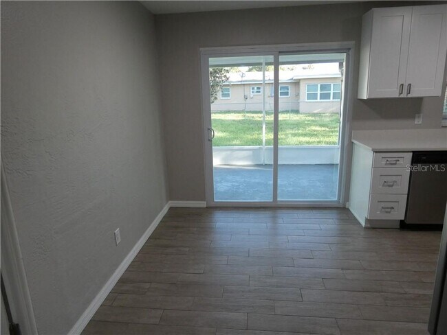 Photo - 5701 30th Ave N