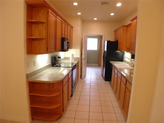 Photo - 73 Merritt Dr