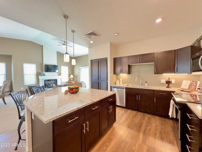 Photo - 5900 S Gilbert Rd