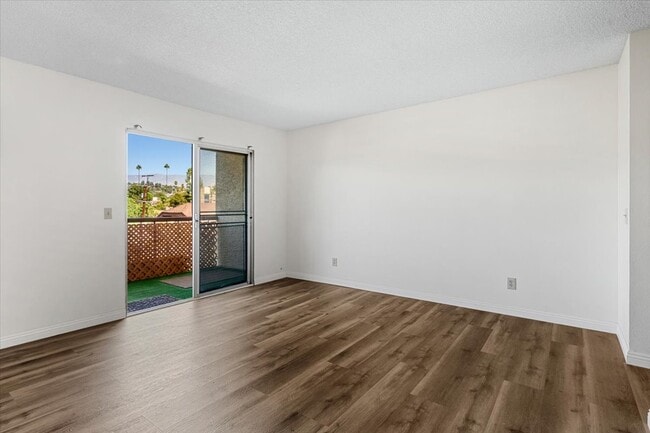 3424 Pueblo Ave Unidad 8