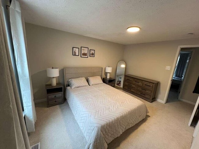 Photo - 442 Shady Glen Dr