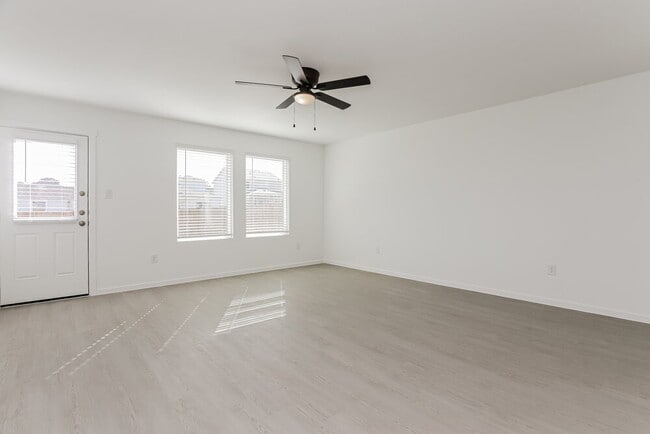 Photo - 175 Amy Frances Dr