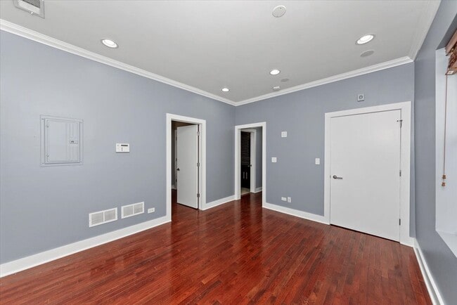 Photo - 2052 N Campbell Ave Unit 1W