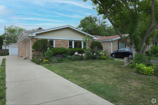 Building Photo - 711 Leamington Ave Rental