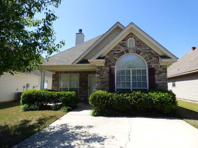 Photo - 380 Forest Lakes Dr House
