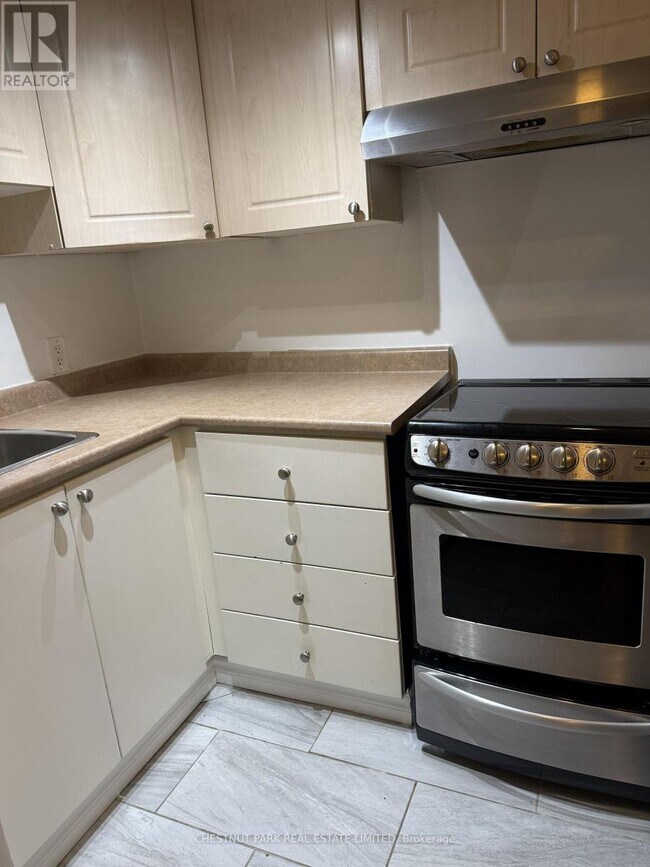 Photo - 43 Elm Ave Unit 3