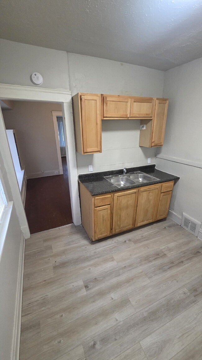 Photo - "2-Bedroom with Full Bath - Duplex -Down Unit"