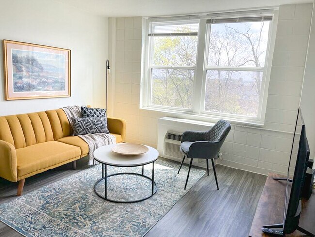 Photo - 2515 Burnet Ave Unidad ID1036777P