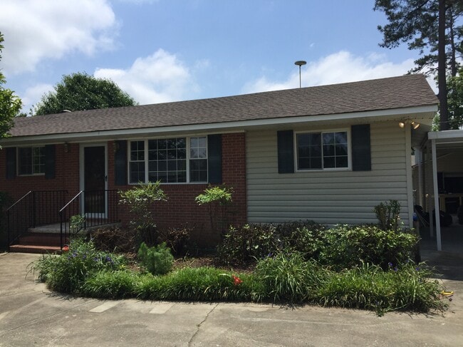 Photo - 409 Elizabeth Street