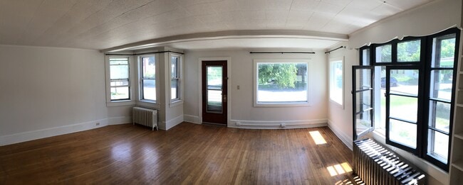 Building Photo - 59 Walnut St Unit 0