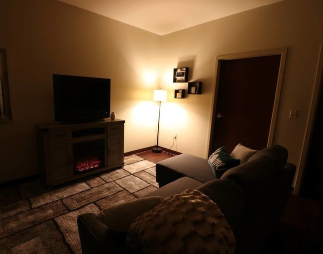 Photo - 152 W Main St Unidad 2B