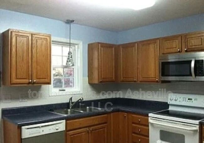 Photo - 9 Aberdeen Dr