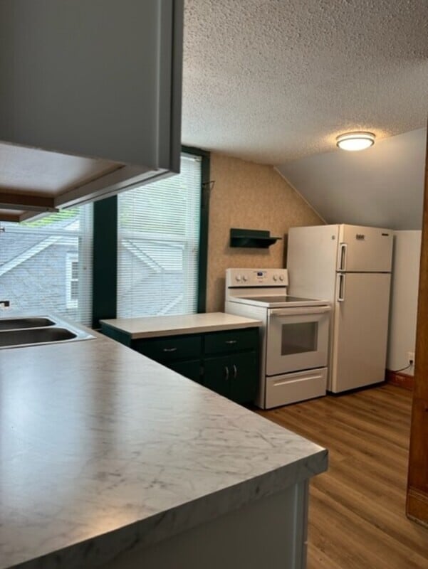 Photo - 705 1/2 Michaelmas Avenue - 1