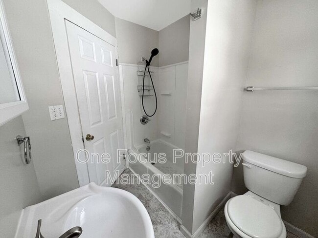 Photo - 471 West Fourth Street