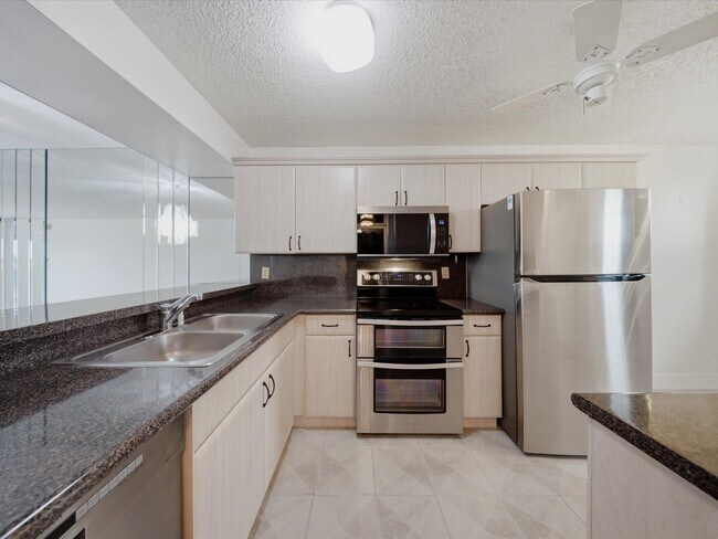Photo - 6539 Coral Lake Dr Unit 403