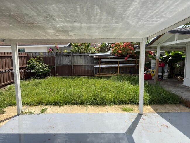 Photo - 6822 SW 130th Ave Unit 2
