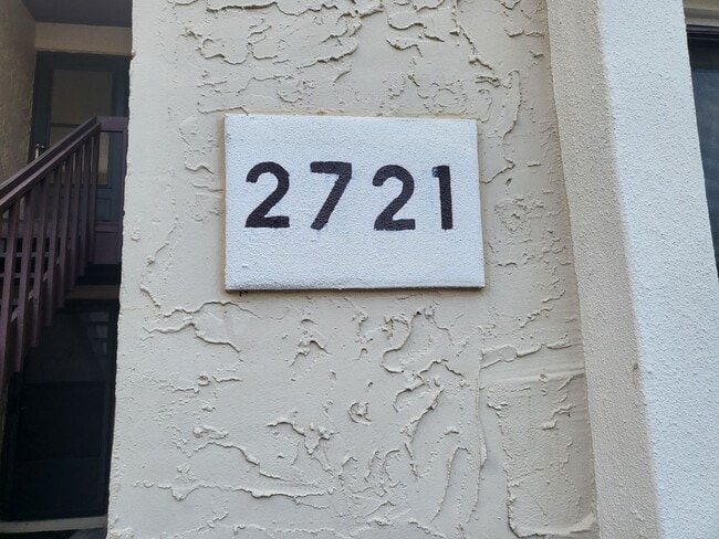 Building Photo - Fruitville & Tuttle area