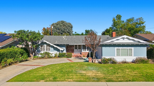 Photo - 23723 Aetna St