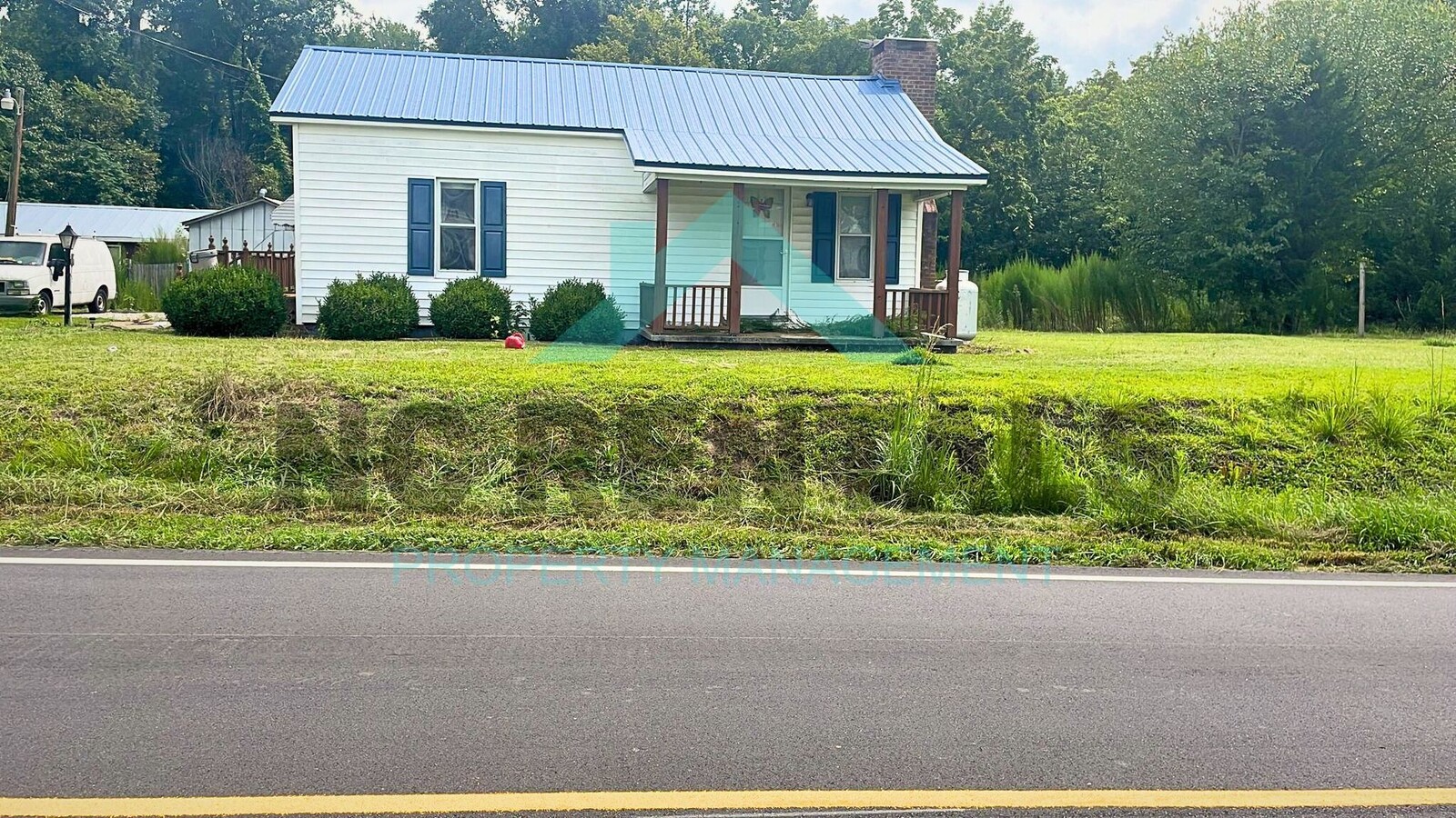 Photo - UNDER RENOVATION: Beautiful home with 1-Be... Unit 2