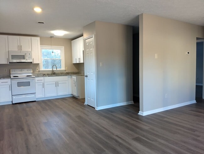 Building Photo - 7420 Bellehaven Dr Unit 7420 Bellehaven Drive ( 41)