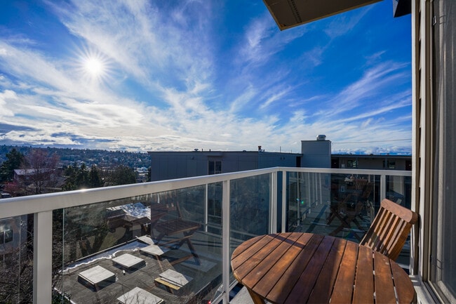 Photo - 115 N 46th St