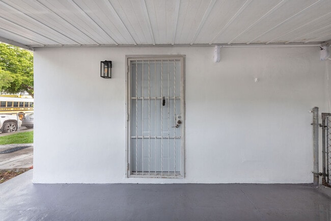 Photo - 321 NW 21st Ave