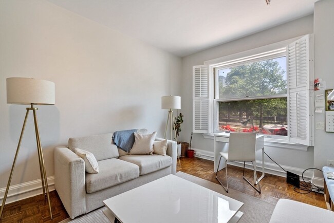 Photo - 49 Beacon St Unit 49