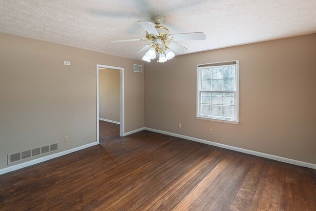 Photo - Updated 5BR Home in Morrow with New Carpet and Spacious Yard