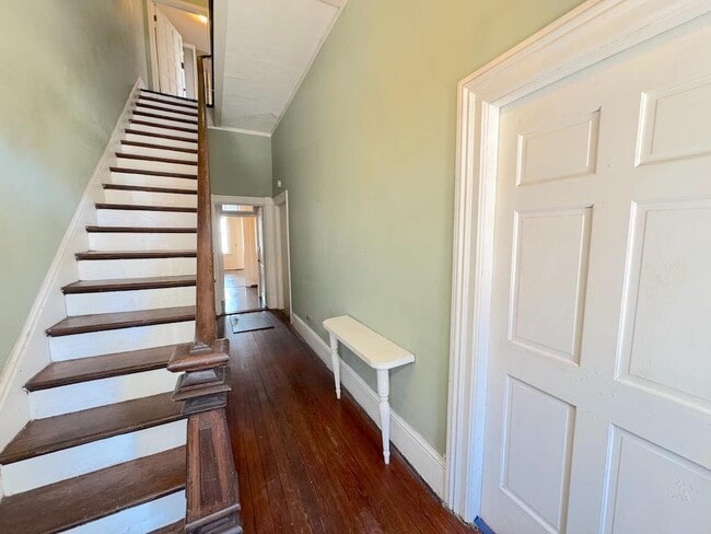 Photo - 226 E Gwinnett St