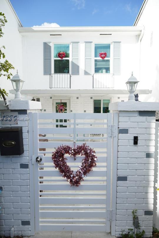 Photo - 1389 W 71st St