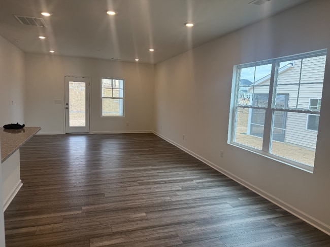 Photo - 1028 Red Finch Wy