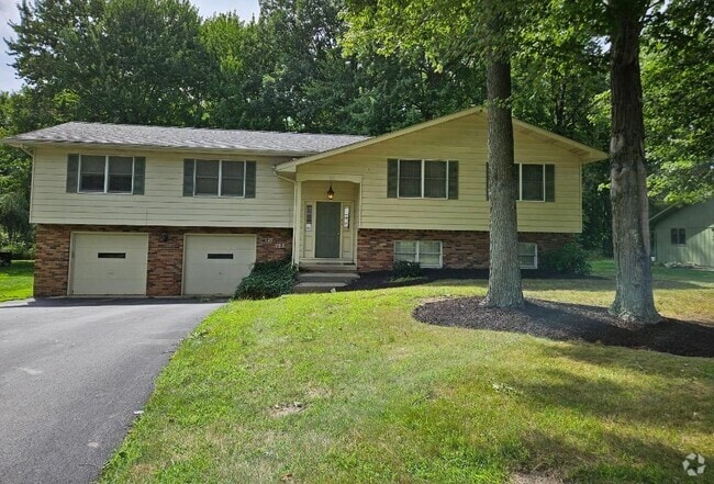 Building Photo - 127 Amy Pl Unit 127 Rental