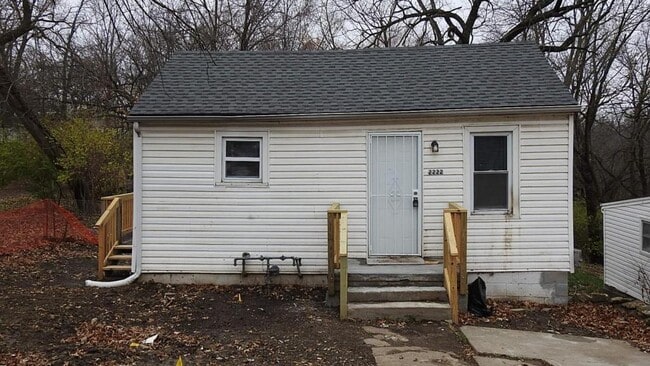 Building Photo - 2222 S Arlington Ave