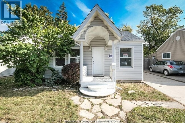 Photo - 502 Josephine Ave